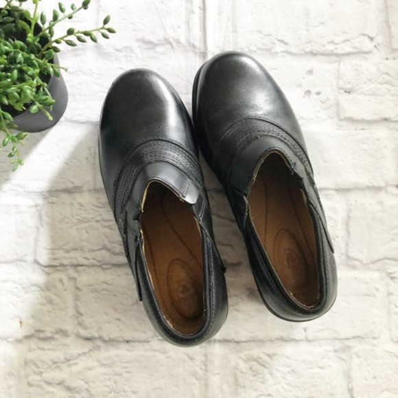 ariat non slip shoes
